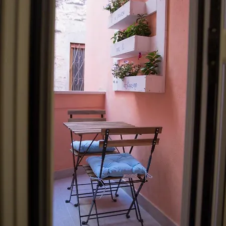 בית הארחה Bianca's 4*